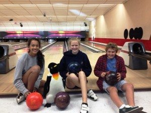 Penguin bowling